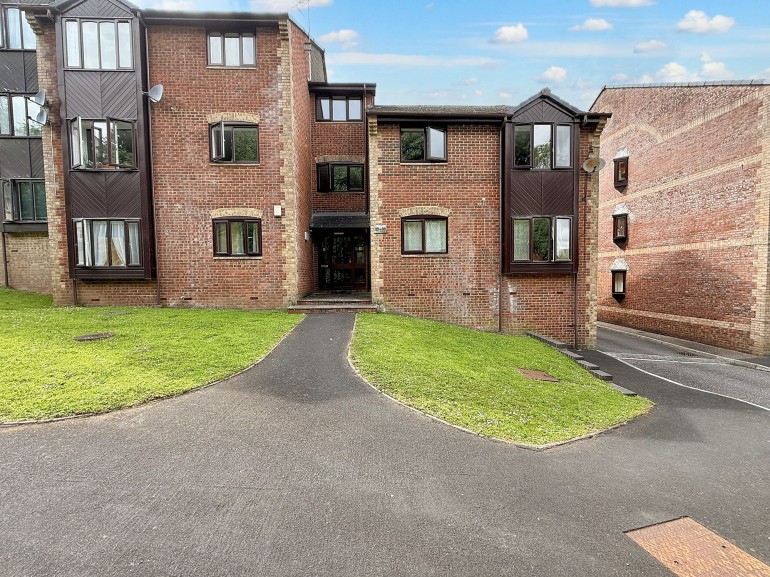 Rena Hobson Court, Tiverton, EX16