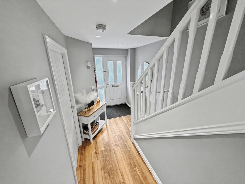 Images for Weaver Crescent, Tiverton, EX16