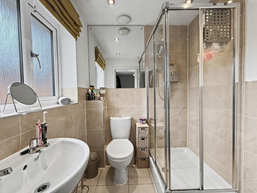 Images for Weaver Crescent, Tiverton, EX16