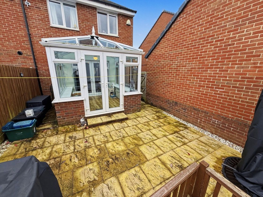 Images for Weaver Crescent, Tiverton, EX16