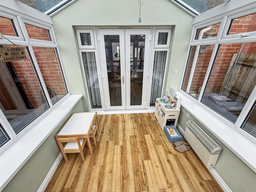 Images for Weaver Crescent, Tiverton, EX16