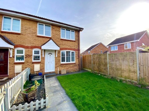 View Full Details for Hawthorn Close, Cullompton