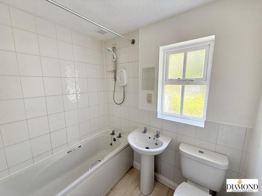 Images for Banksia Close, Tiverton