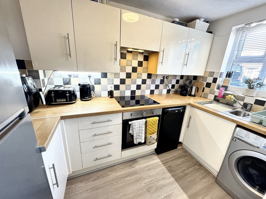 Images for Banksia Close, Tiverton, EX16