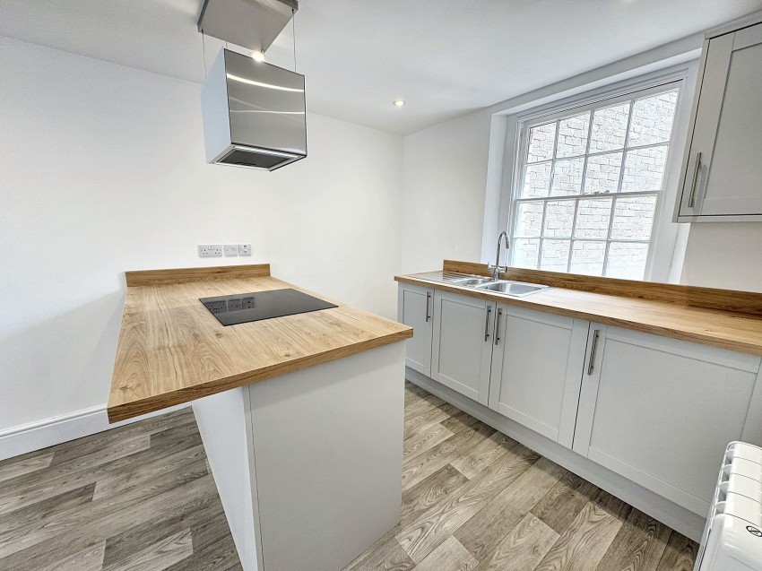 Images for 35 Fore Street, Tiverton, EX16