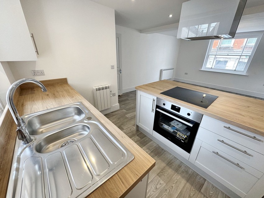 Images for 35 Fore Street, Tiverton, EX16