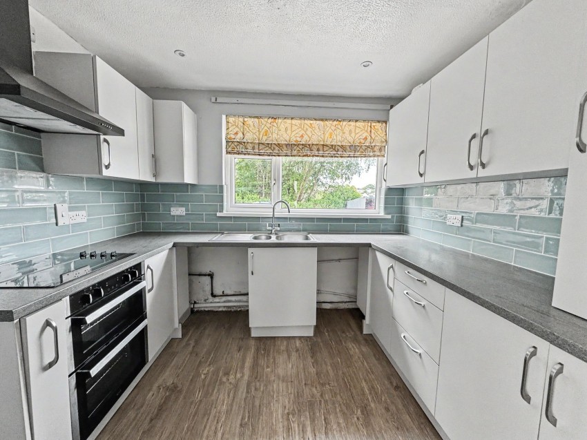 Images for Harding Crescent, Tiverton, EX16