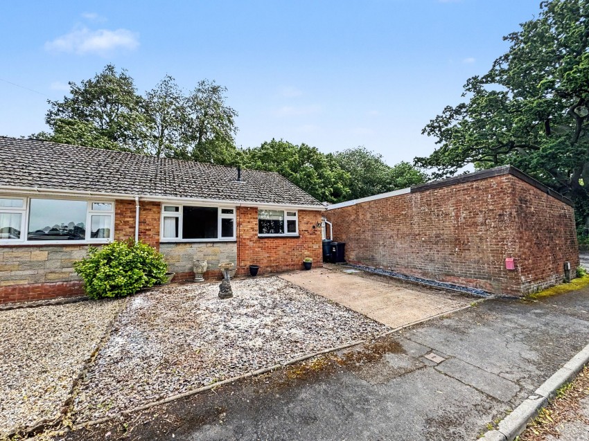 Images for Harding Crescent, Tiverton, EX16