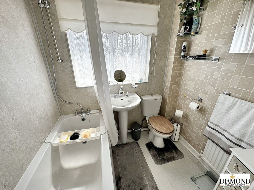 Images for Chestnut Drive, Willand, EX15