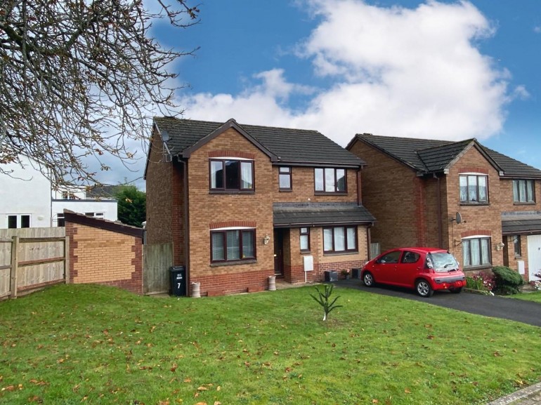 Shakespeare Close, Tiverton, EX16