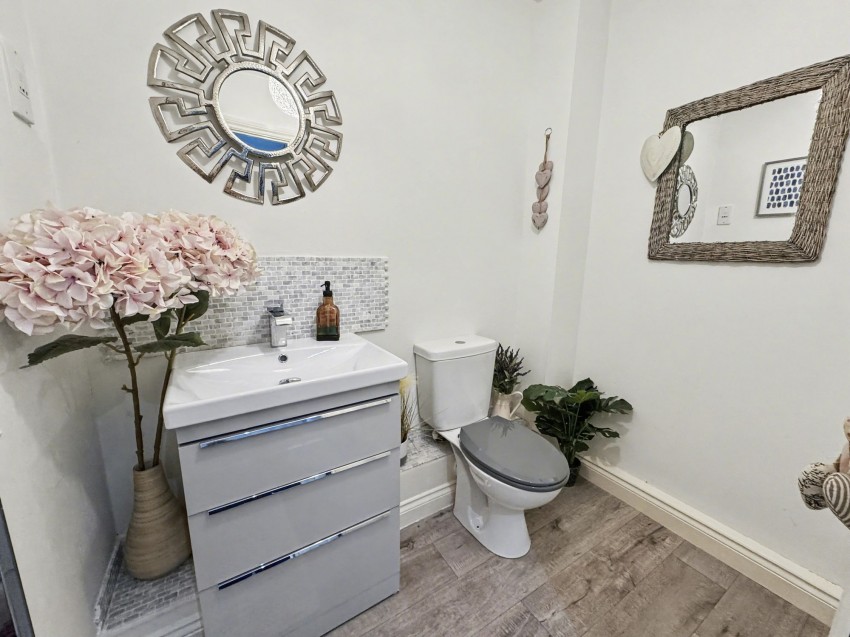 Images for Oakfields, Tiverton, EX16