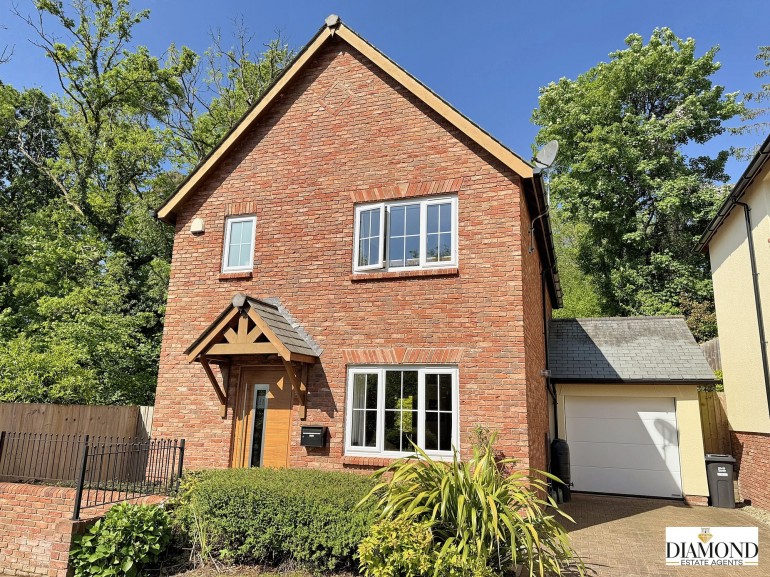 Aubyns Wood Avenue, Tiverton, EX16