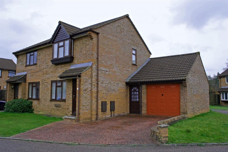 Foxglove Close, Tiverton, EX16