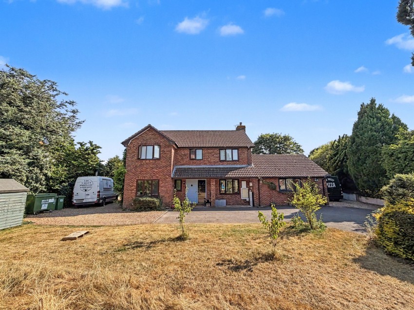 Images for Crown Hill, Halberton, EX16