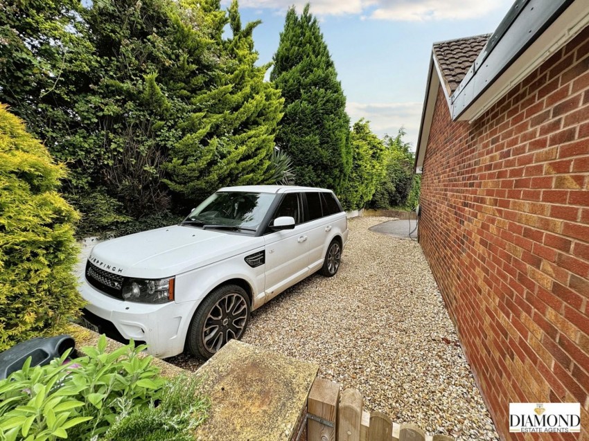 Images for Crown Hill, Halberton, EX16