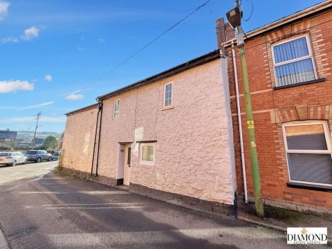 View Full Details for Chapel Street, Tiverton, EX16