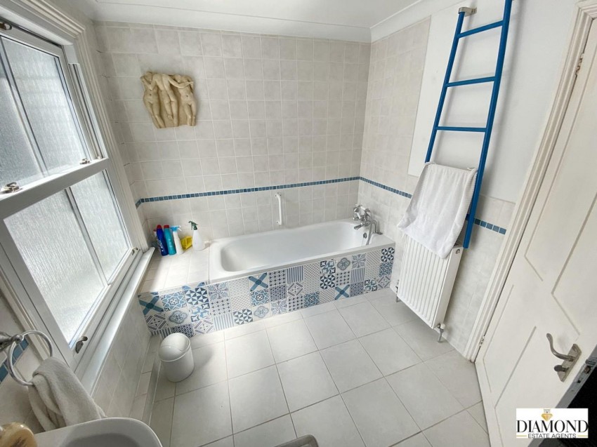 Images for Redlands, Tiverton, EX16