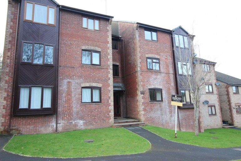 Rena Hobson Court, Tiverton, EX16