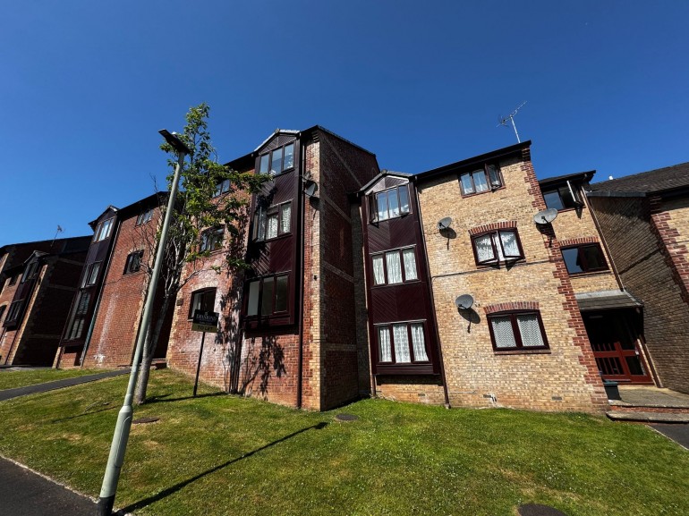 Rena Hobson Court, Tiverton, EX16