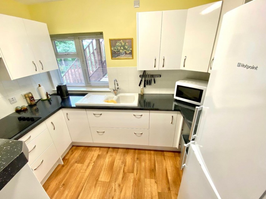 Images for Uplowman, Crosswinds, EX16