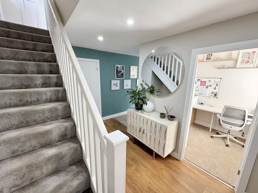 Images for Lower Close, Halberton, EX16