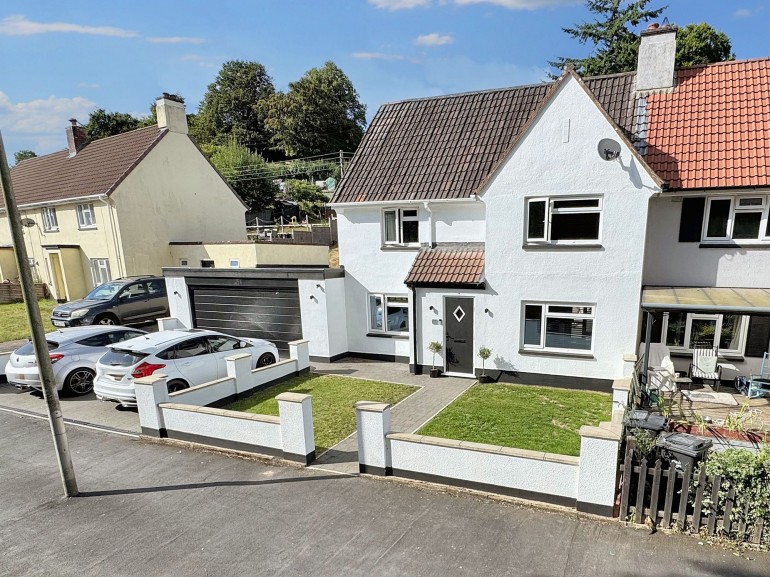 School Close, Bampton, EX16