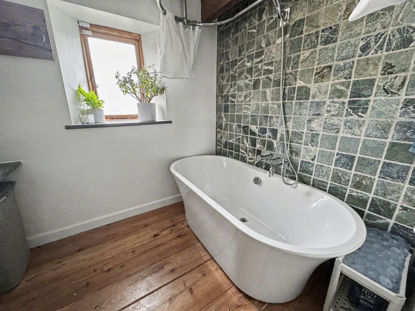 Images for Ash Mill, Higher Week, EX36