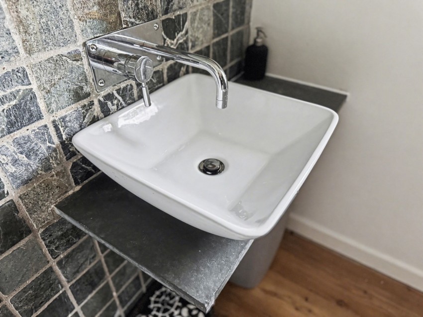 Images for Ash Mill, Higher Week, EX36