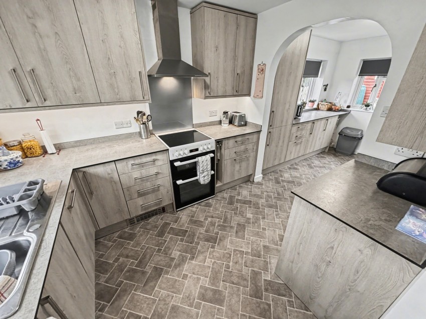 Images for Broomhill, Tiverton, EX16